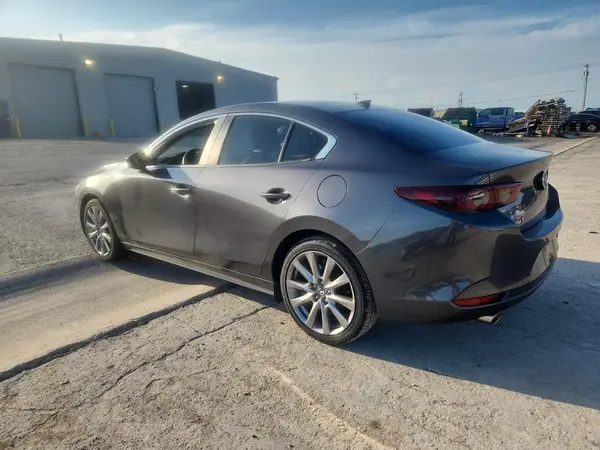 3MZBPADL2LM135543 2020 MAZDA 3 - Image 2