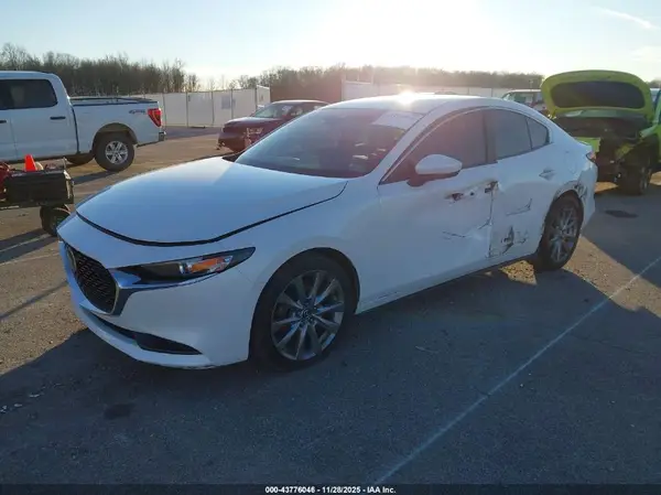 3MZBPADL4KM107242 2019 MAZDA 3 - Image 2