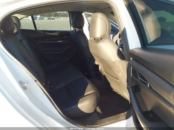 3MZBPADL4KM107242 2019 MAZDA 3 - Image 8