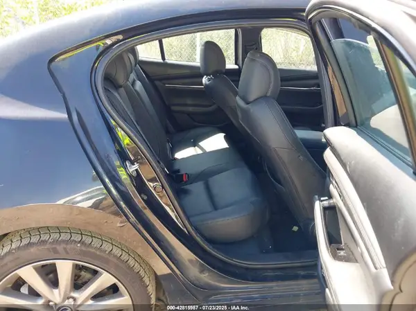 3MZBPADL5KM105905 2019 MAZDA 3 - Image 8