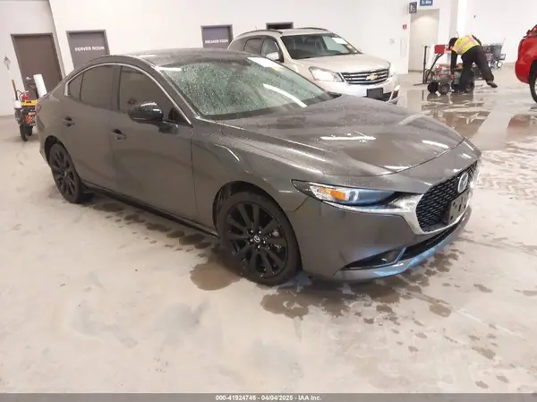 3MZBPADL6LM135822 2020 MAZDA 3 - Image 1