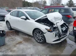 3MZBPADL6NM305373 2022 MAZDA 3