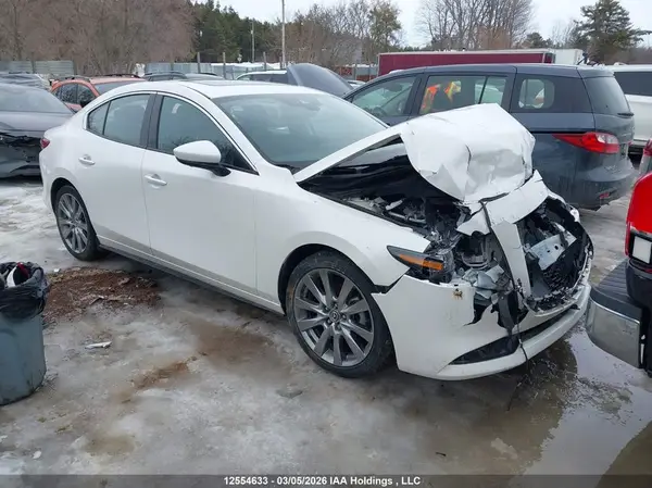 3MZBPADL6NM305373 2022 MAZDA 3 - Image 1