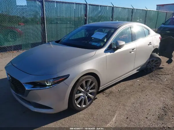 3MZBPADL6NM308807 2022 MAZDA 3 - Image 2