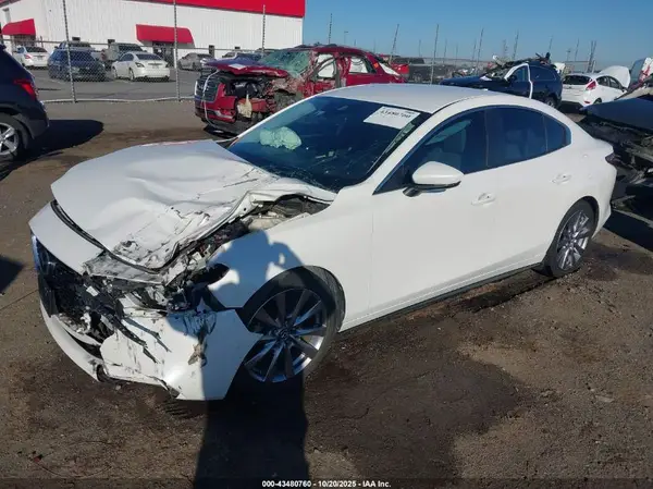 3MZBPADL8KM112461 2019 MAZDA 3 - Image 2