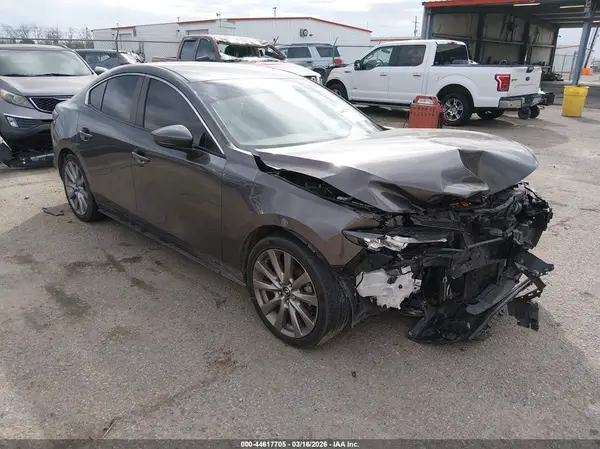 3MZBPADLXKM109500 2019 MAZDA 3 - Image 1