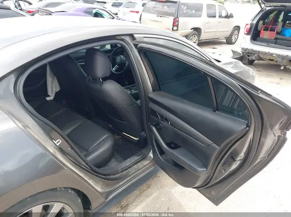 3MZBPADLXLM136987 2020 MAZDA 3 - Image 8