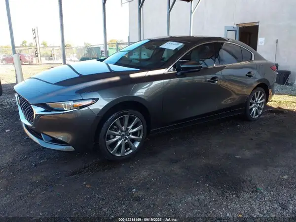 3MZBPADLXNM308955 2022 MAZDA 3 - Image 2