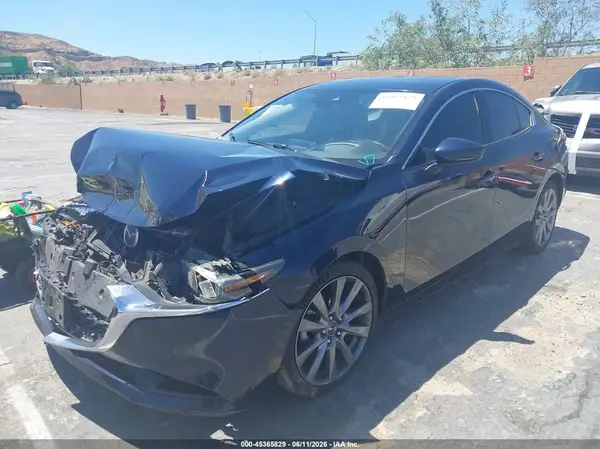 3MZBPAEM0KM101753 2019 MAZDA 3 - Image 2