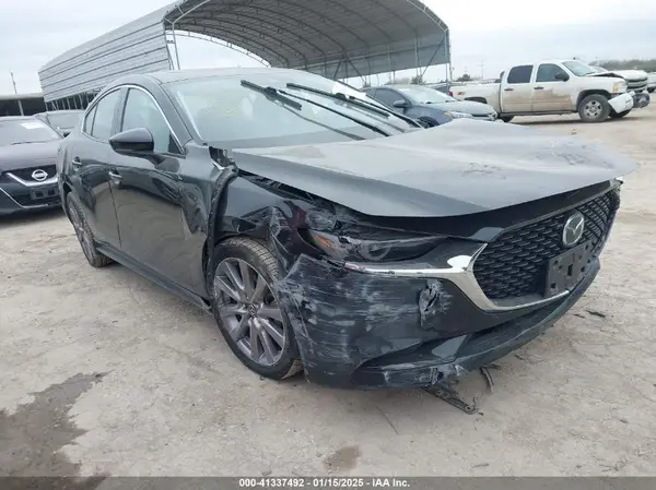 3MZBPAEM0KM102868 2019 MAZDA 3 - Image 1
