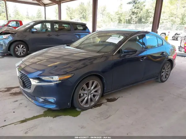 3MZBPAEM1KM100692 2019 MAZDA 3 - Image 2