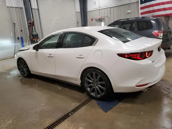 3MZBPAEM1KM101048 2019 MAZDA 3 - Image 2