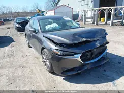 3MZBPAEM1KM104323 2019 MAZDA 3