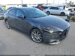 3MZBPAEM1LM135900 2020 MAZDA 3