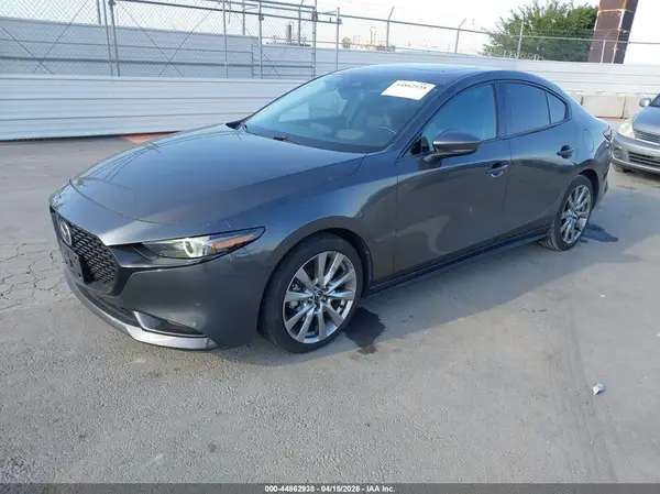 3MZBPAEM1LM135900 2020 MAZDA 3 - Image 2