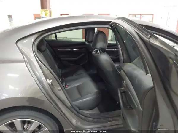 3MZBPAEM2KM102340 2019 MAZDA 3 - Image 8