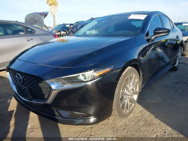 3MZBPAEM2LM124405 2020 MAZDA 3 - Image 2