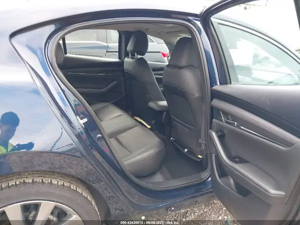 3MZBPAEM3KM101066 2019 MAZDA 3 - Image 8