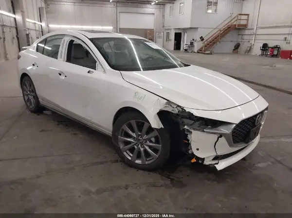 3MZBPAEM3KM102962 2019 MAZDA 3 - Image 1