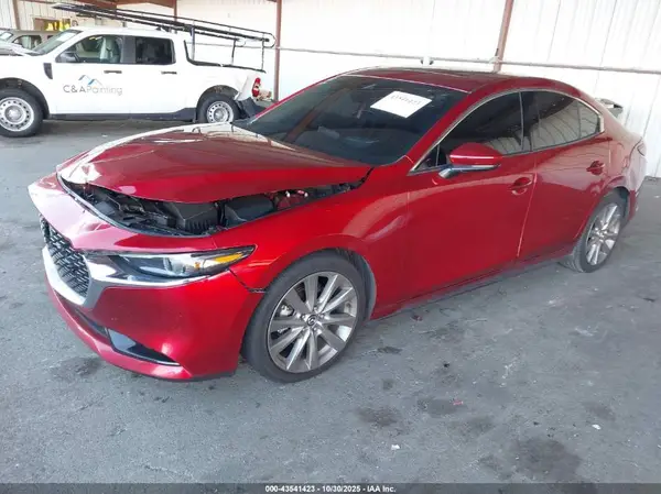 3MZBPAEM4KM103215 2019 MAZDA 3 - Image 2