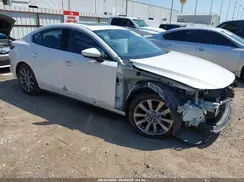 3MZBPAEM5KM102736 2019 MAZDA 3