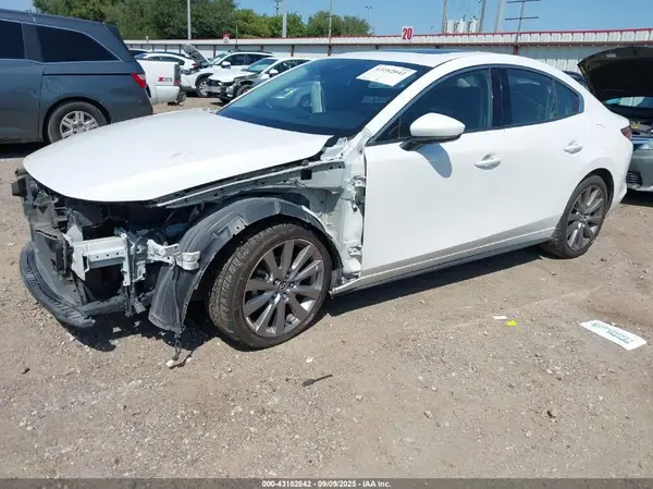3MZBPAEM5KM102736 2019 MAZDA 3 - Image 2