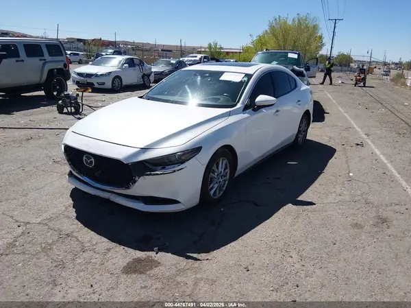 3MZBPAEM5KM103059 2019 MAZDA 3 - Image 2