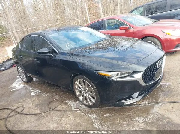 3MZBPAEM5KM104910 2019 MAZDA 3 - Image 1