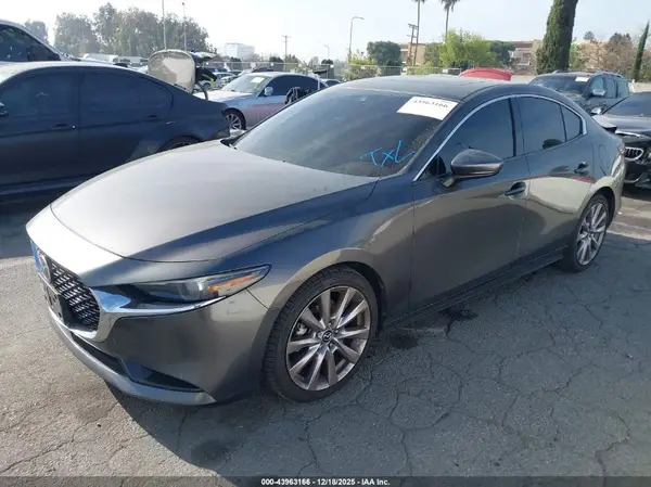 3MZBPAEM6KM101210 2019 MAZDA 3 - Image 2