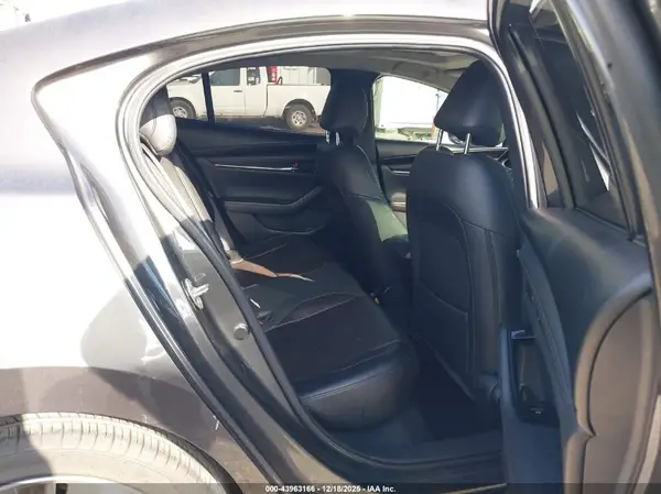 3MZBPAEM6KM101210 2019 MAZDA 3 - Image 8