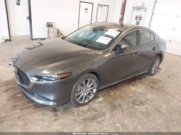 3MZBPAEM6KM104320 2019 MAZDA 3 - Image 2