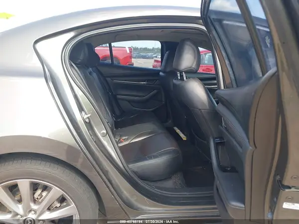 3MZBPAEM7KM101703 2019 MAZDA 3 - Image 8