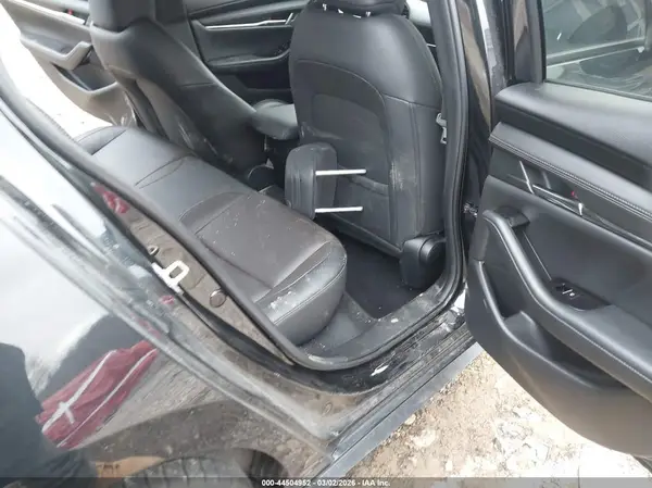 3MZBPAEM7KM102236 2019 MAZDA 3 - Image 8