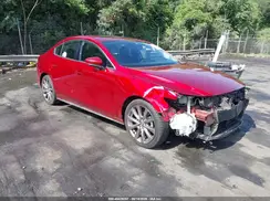 3MZBPAEM9KM100682 2019 MAZDA 3
