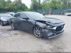 3MZBPAEM9KM104666 2019 MAZDA 3