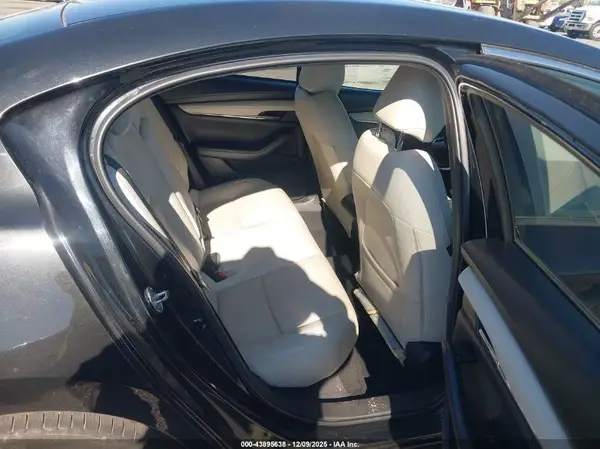 3MZBPAEM9KM105011 2019 MAZDA 3 - Image 8
