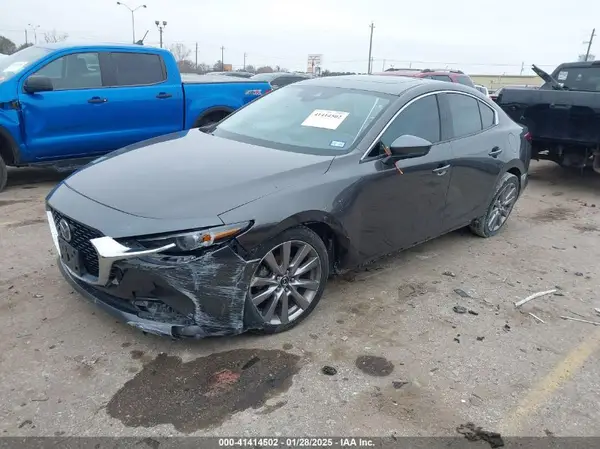 3MZBPAEMXKM101761 2019 MAZDA 3 - Image 2