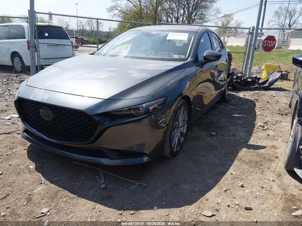 3MZBPAEMXKM102179 2019 MAZDA 3 - Image 2