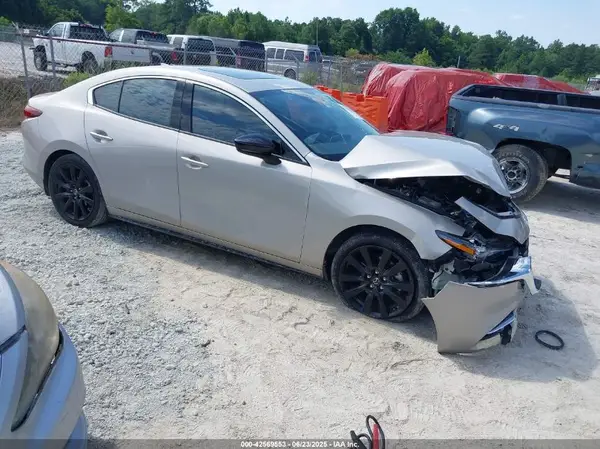 3MZBPBAY8NM300598 2022 MAZDA 3 - Image 1