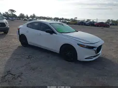3MZBPBAY8NM304716 2022 MAZDA 3