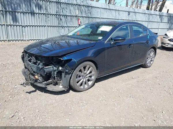 3MZBPBBM8MM208496 2021 MAZDA 3 - Image 2