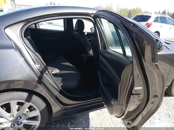 3MZBPBCL1NM319110 2022 MAZDA 3 - Image 8