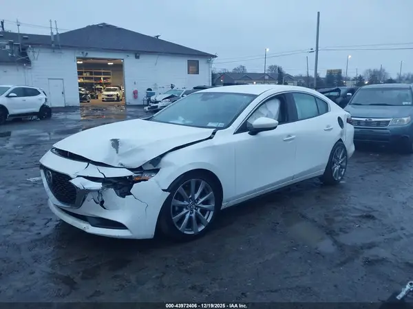 3MZBPBCM0LM117882 2020 MAZDA 3 - Image 2