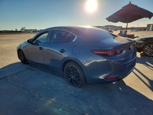 3MZBPBCM2PM358736 2023 MAZDA 3 - Image 2
