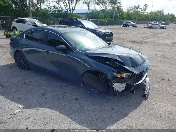 3MZBPBCM2RM403824 2024 MAZDA 3 - Image 1