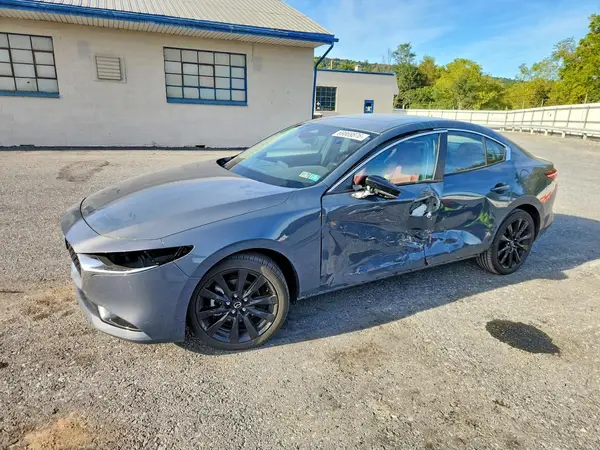 3MZBPBCM2SM470574 2025 MAZDA 3 - Image 1