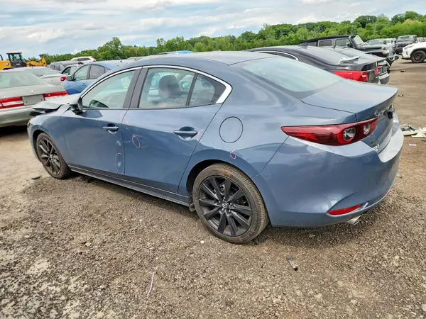 3MZBPBCM4RM411827 2024 MAZDA 3 - Image 2
