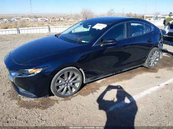 3MZBPBCM5LM133608 2020 MAZDA 3 - Image 2