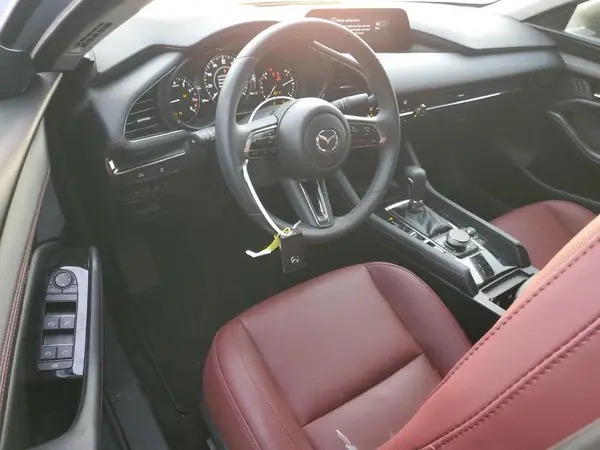 3MZBPBCM5RM421427 2024 MAZDA 3 - Image 8