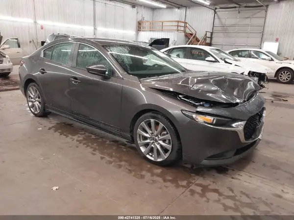 3MZBPBCM6LM119507 2020 MAZDA 3 - Image 1